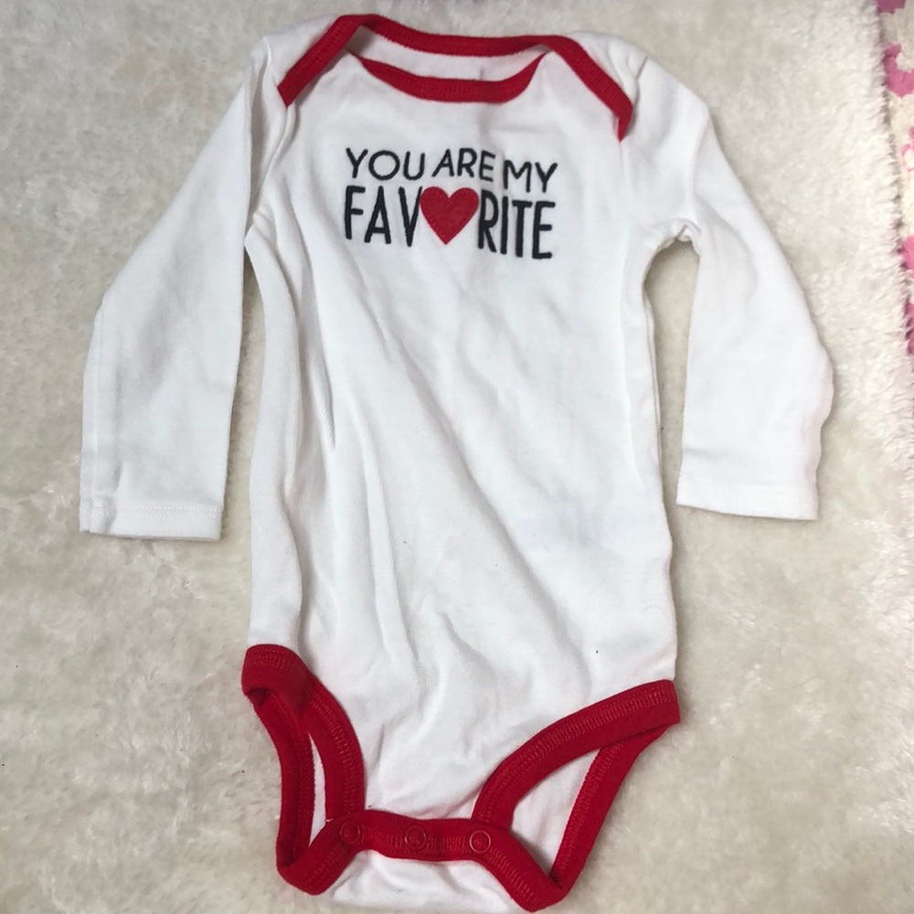 carters you are my favorite onesie size 6 mo✨